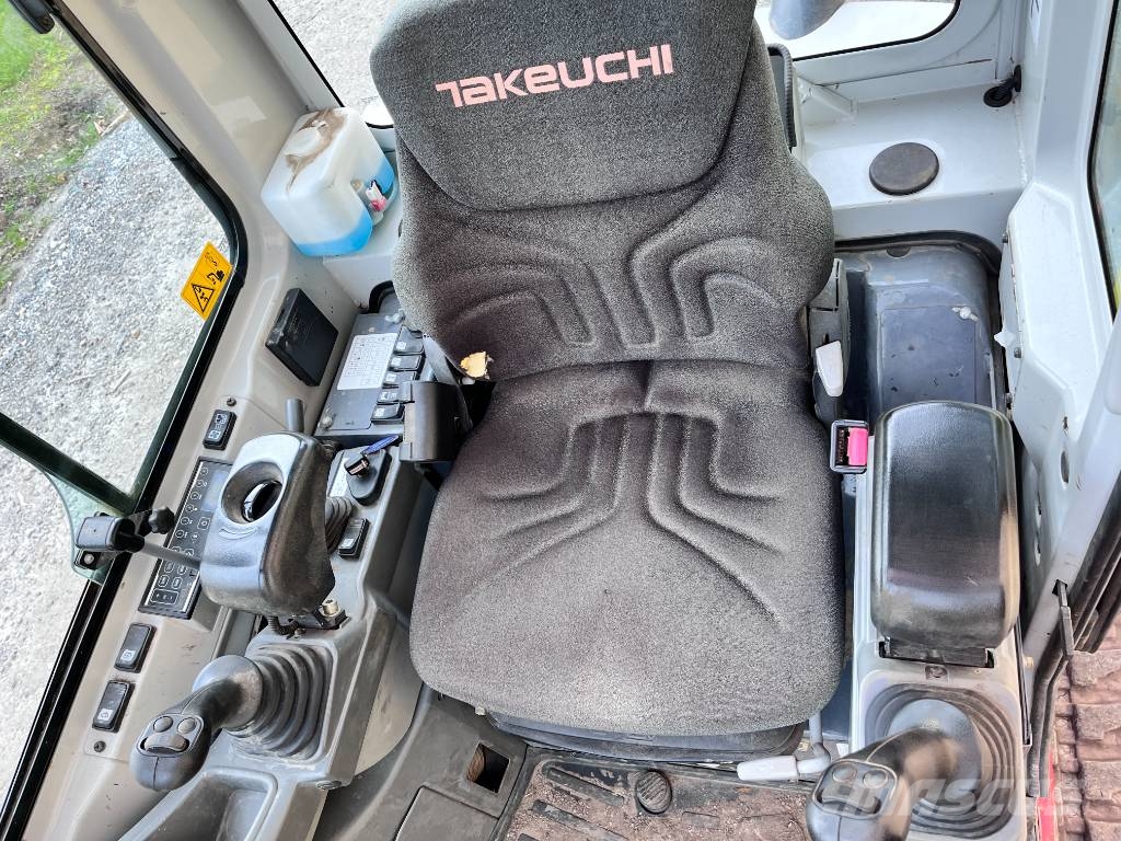 Takeuchi TB225 Minigraafmachines < 7t