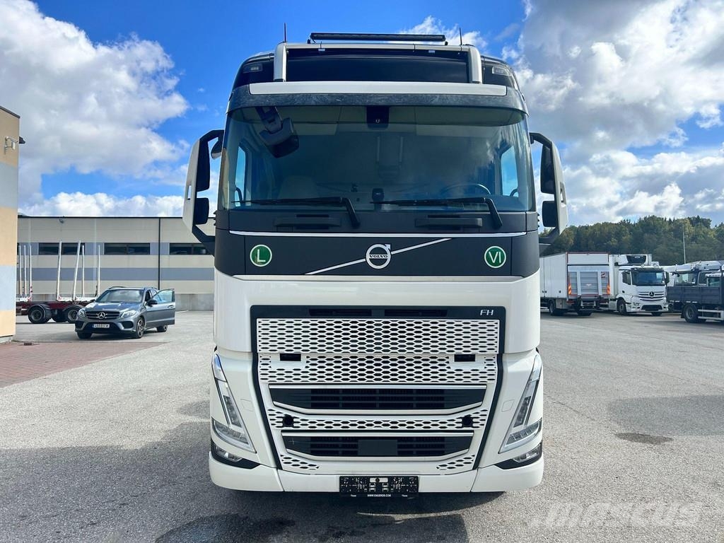 Volvo FH500 6X2 EURO6 + RETARDER Sadulveokid