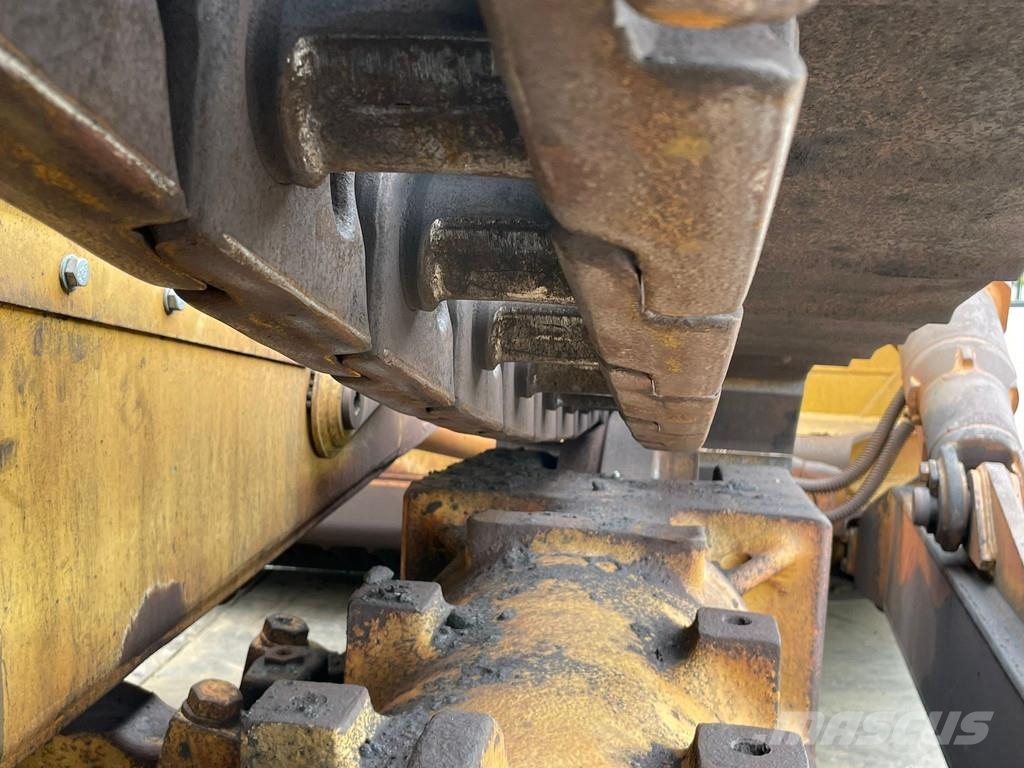 CAT D8T - 2021 Rebuild CE / EPA Верижни булдозери