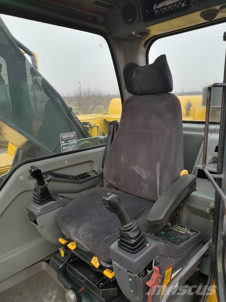 Volvo EC 290 B LC حفارات زحافة