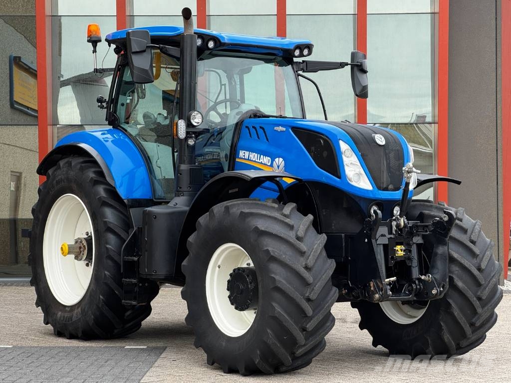 New Holland T7.260AC, frontlinkage, airbrakes, 50k, 2022!! الجرارات