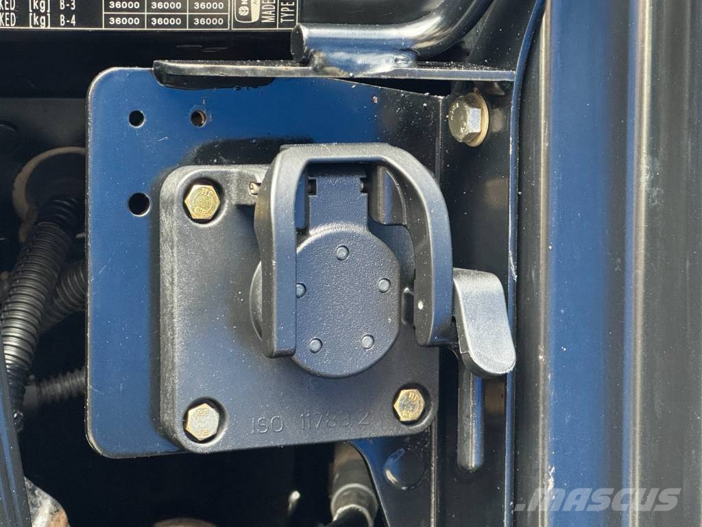 New Holland T7.260AC, frontlinkage, airbrakes, 50k, 2022!! الجرارات