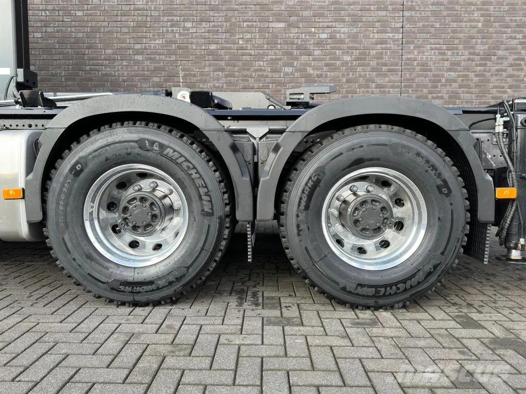 Volvo FMX 500 8X4 HIAB HAAKARM + HIAB 548 E-8 KRAAN/KRAN Nosturiautot