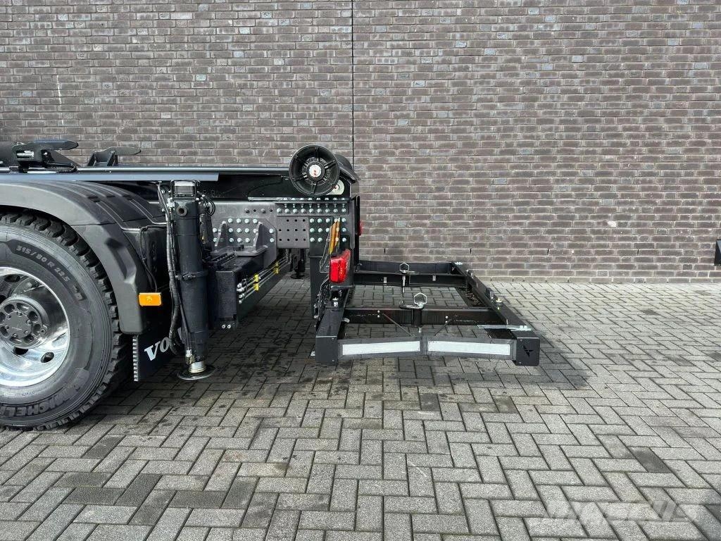 Volvo FMX 500 8X4 HIAB HAAKARM + HIAB 548 E-8 KRAAN/KRAN Nosturiautot