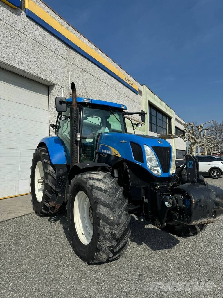 New Holland T 7040 AC Traktorer