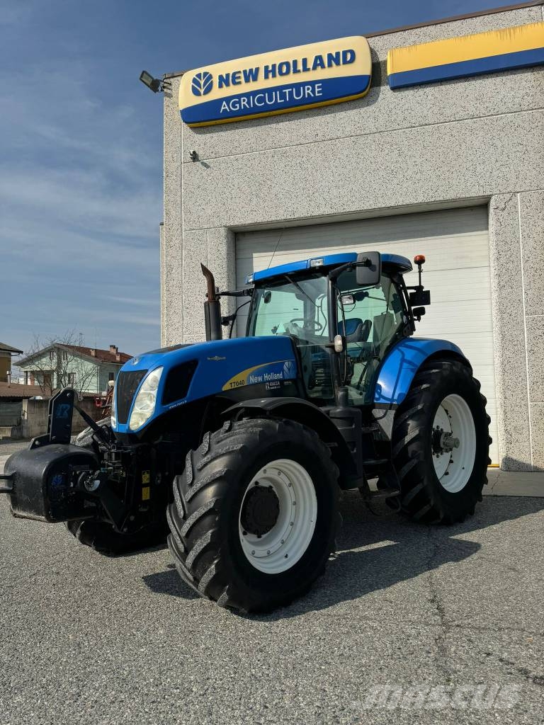 New Holland T 7040 AC Traktorer