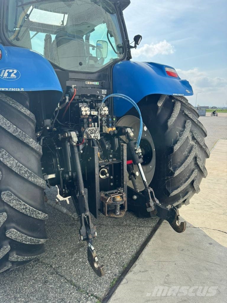 New Holland T 7040 AC Traktorer