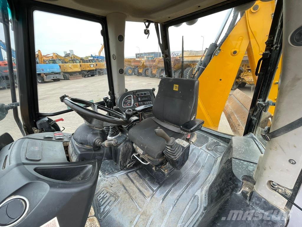JCB 4CX Retrocargadoras