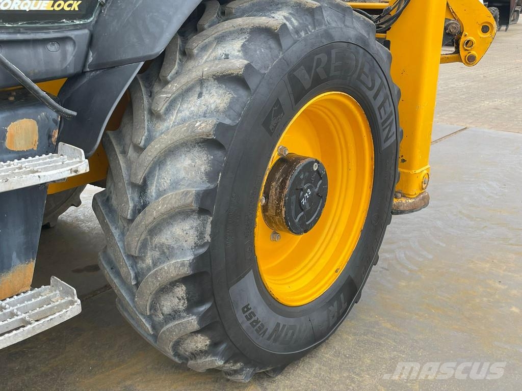 JCB 4CX Retrocargadoras