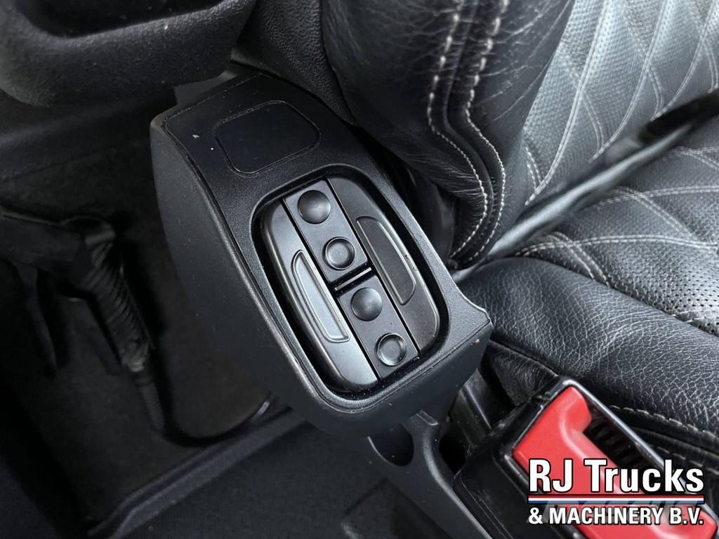 Mercedes-Benz ACTROS 1845 Gigaspace - MEGA | Retarder | Mirrorca 中古トラクターヘッド | トレーラーヘッド