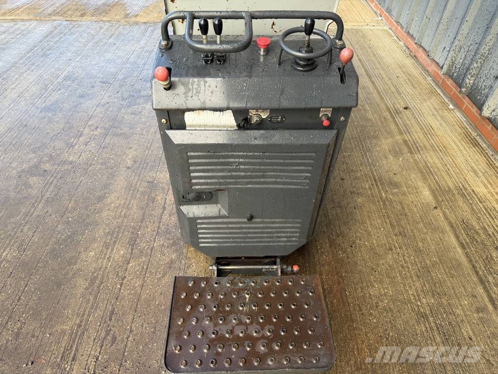 C&F T 70.1 700kg Mini Dumper Kāpurķēžu pašizkrāvējs