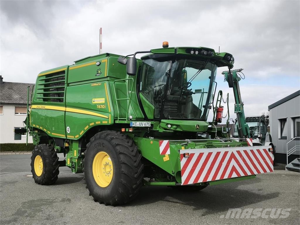John Deere T670 HM ProDrive Maaidorsmachines