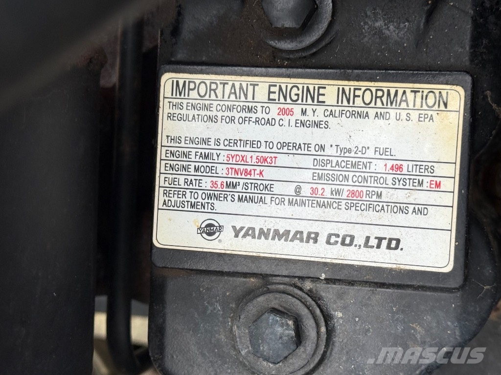 John Deere 3235 C ماكينات جز العشب
