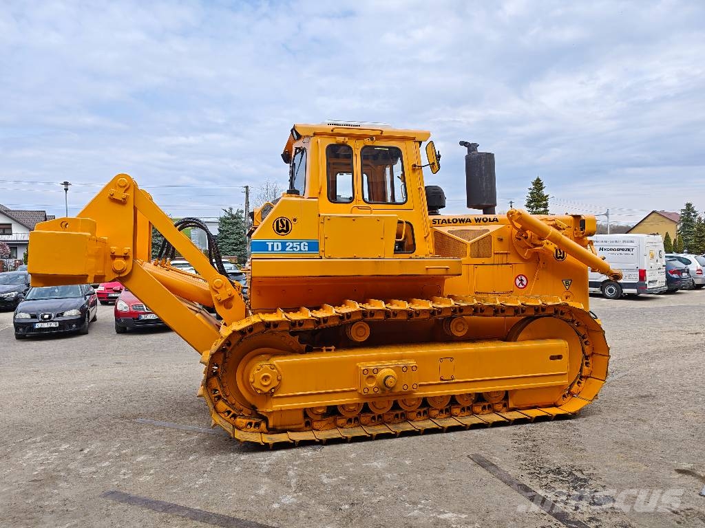 HSW TD-25G Kāpurķēžu buldozeri
