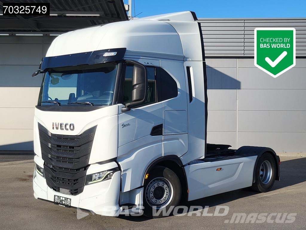 Iveco S-Way 510 4X2 2xTanks Standklima ACC Navi وحدات الجر