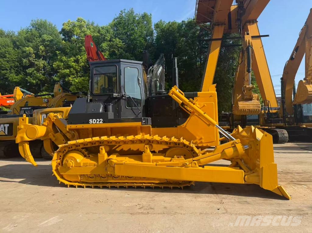 Shantui SD 22 Buldozer sobre oruga