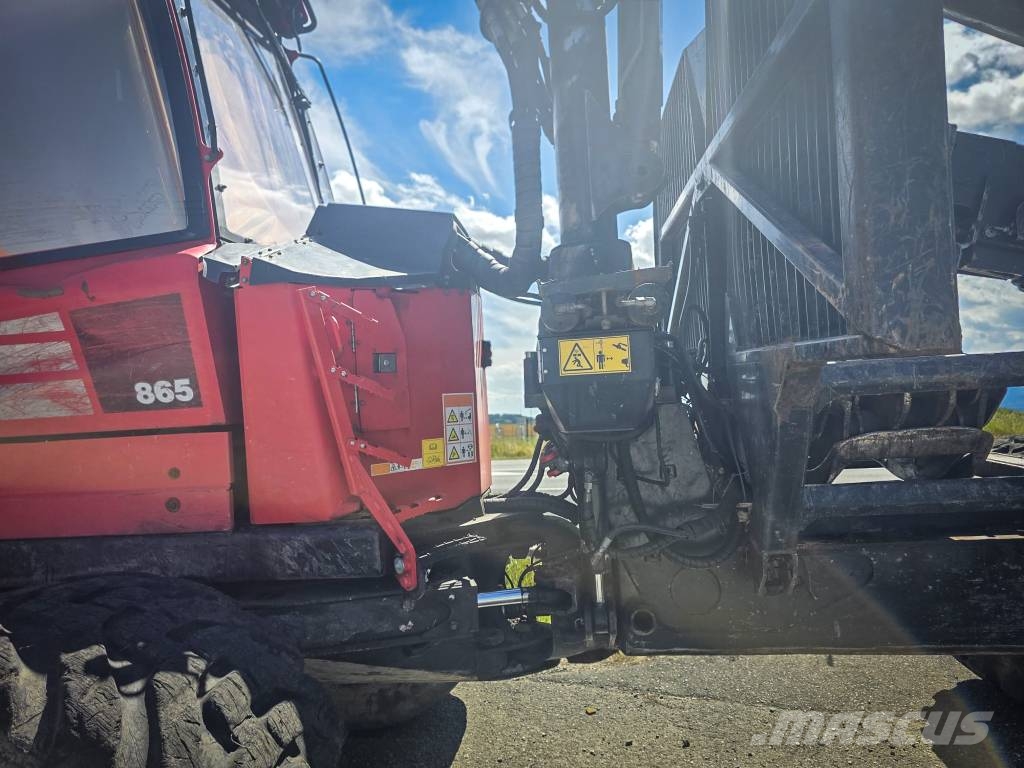 Komatsu 865 Forwarder