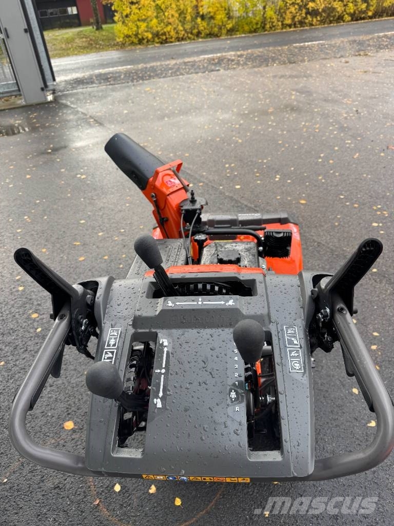 Husqvarna ST 330 Otros
