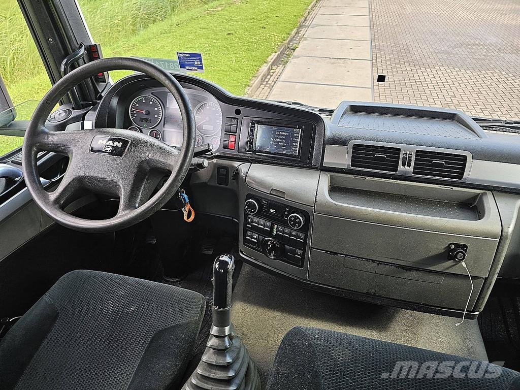 MAN 26.400 TGS 6X4H-4 EEV HMF CRANE Camiones elevadores de gancho