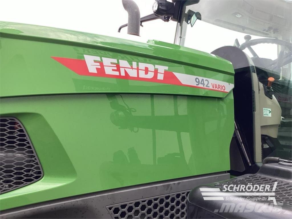 Fendt 942 GEN7 PROFI PLUS Traktorit