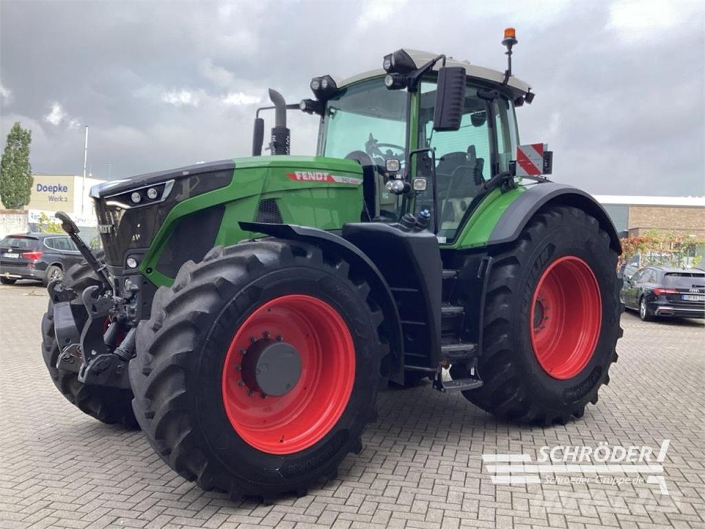 Fendt 942 GEN7 PROFI PLUS Traktorit