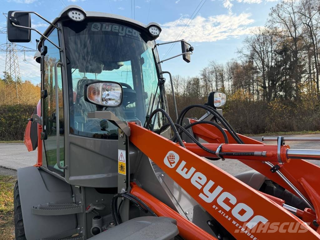 Weycor AR420 40km/h med Pallgafflar & skopa Naudoti ratiniai krautuvai