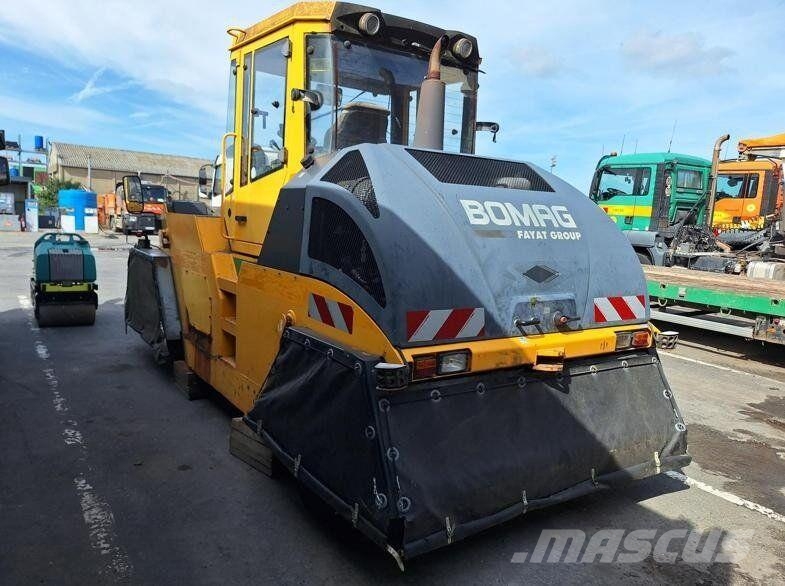 Bomag BW 24 H Kolesni valjarji s pnevmatikami