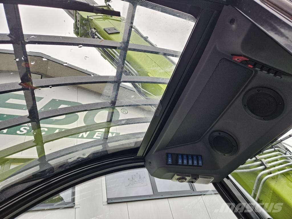 CLAAS SCORPION 756 VARIPOWER Agriculture - Others