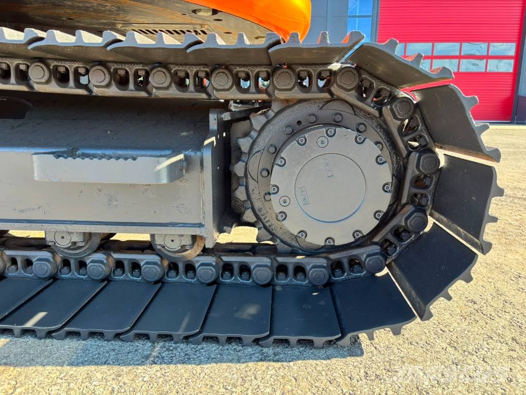 Develon DX 140 LCR-7 / Pienet tunnit, Siisti lyhytperäinen حفارات زحافة