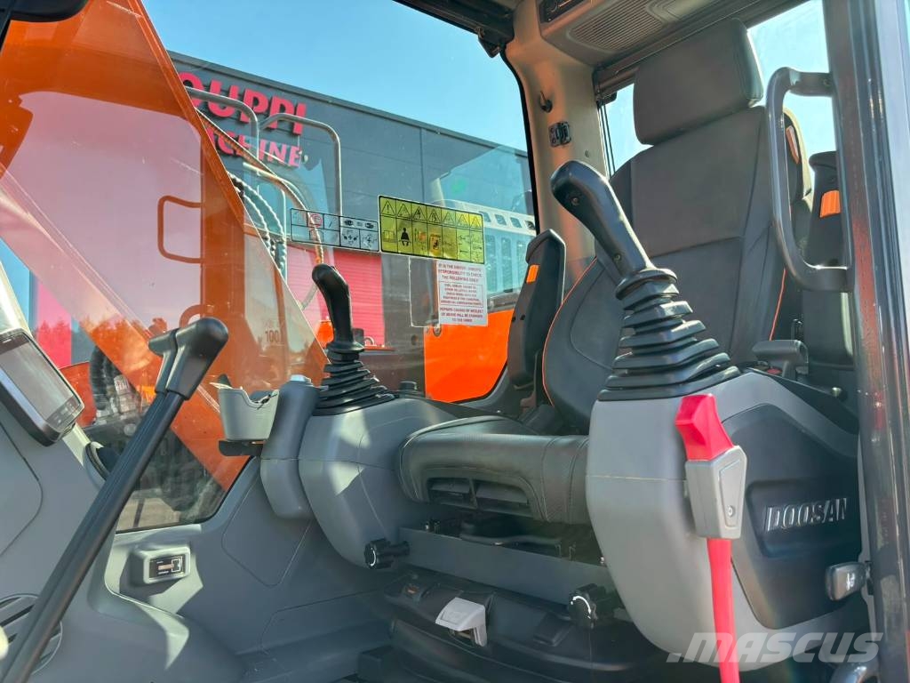 Develon DX 140 LCR-7 / Pienet tunnit, Siisti lyhytperäinen حفارات زحافة