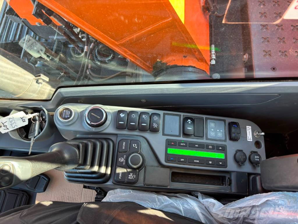 Develon DX 140 LCR-7 / Pienet tunnit, Siisti lyhytperäinen حفارات زحافة