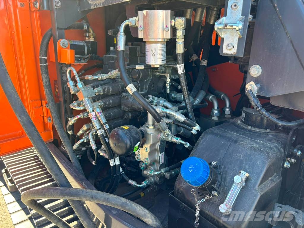 Develon DX 140 LCR-7 / Pienet tunnit, Siisti lyhytperäinen حفارات زحافة