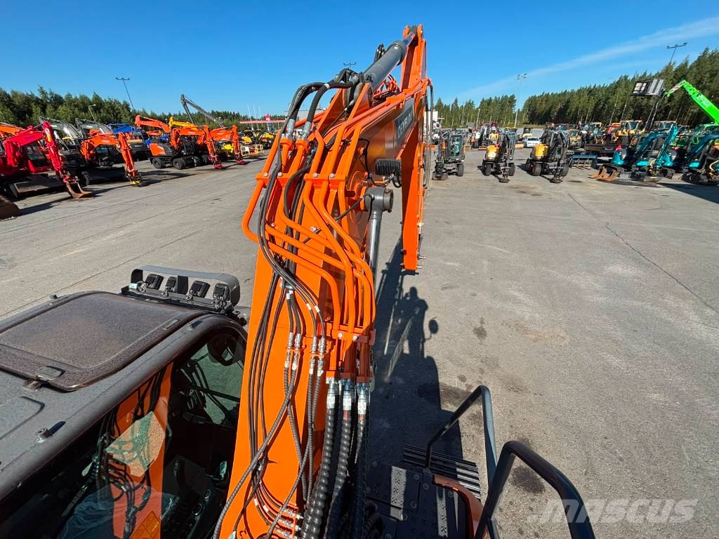 Develon DX 140 LCR-7 / Pienet tunnit, Siisti lyhytperäinen حفارات زحافة