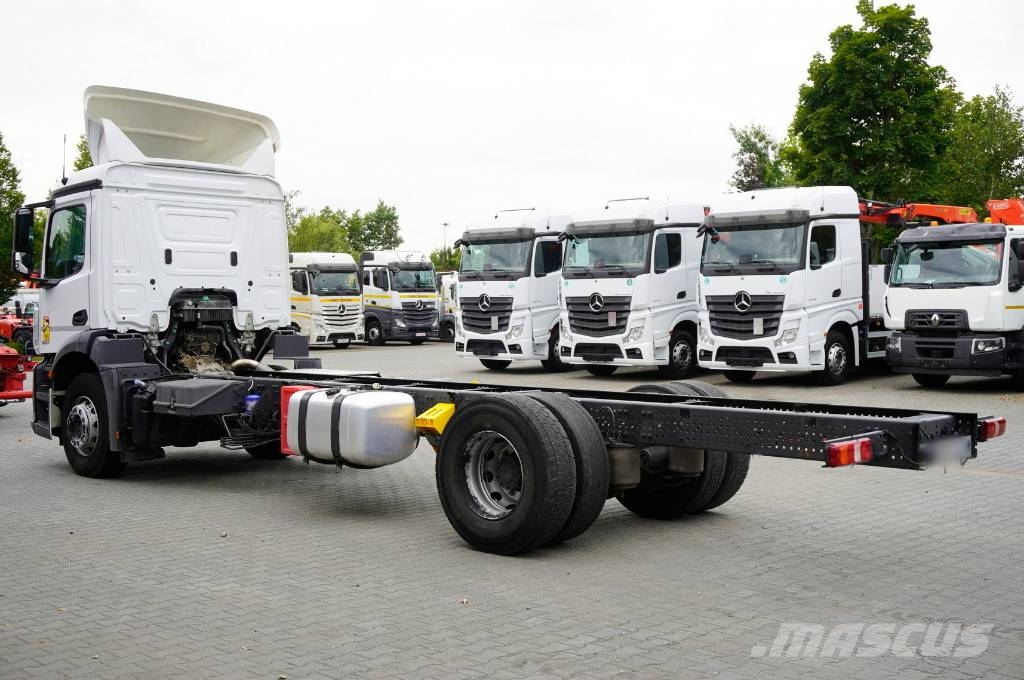 Mercedes-Benz Antos 1830 / 120 tho. km / chassis 760 cm Camiones chasis