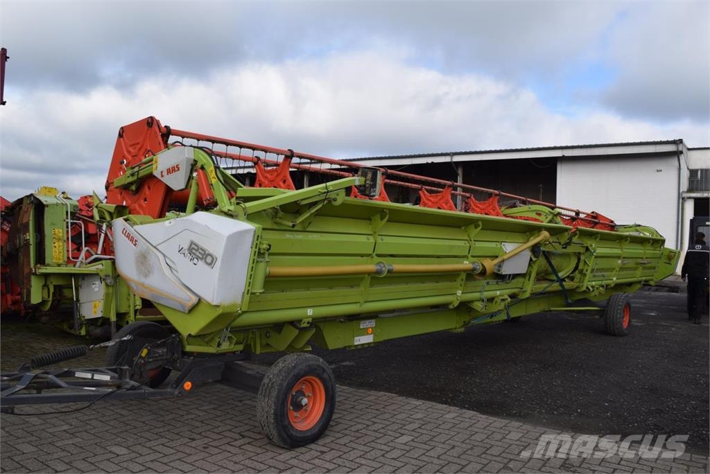 CLAAS 1230 Vario Schneidwerk Biçerdöver kafaları