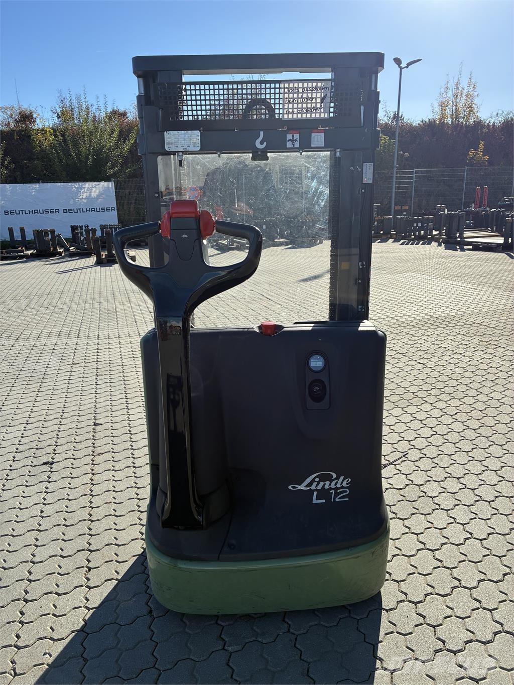 Linde L12 Ηλεκτρικά παλετοφόρα με ιστό