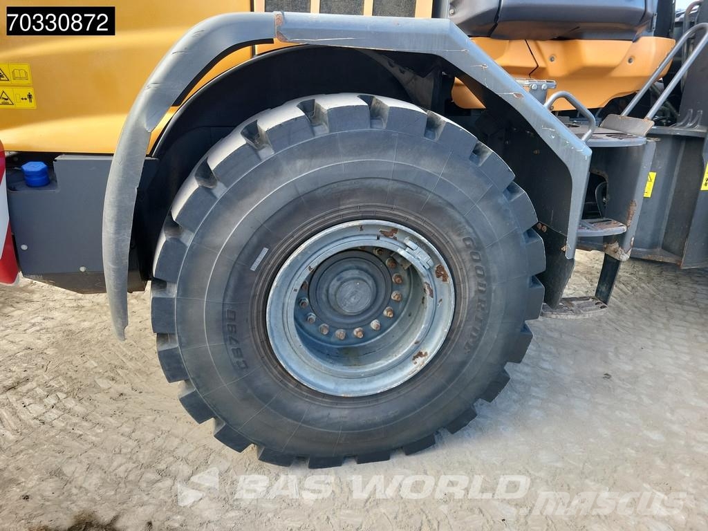 CASE 821 G Wielladers