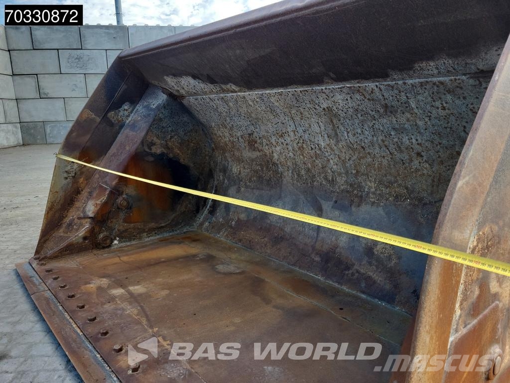 CASE 821 G Wielladers