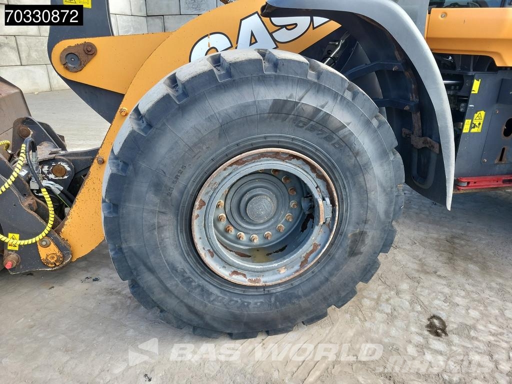 CASE 821 G Wielladers