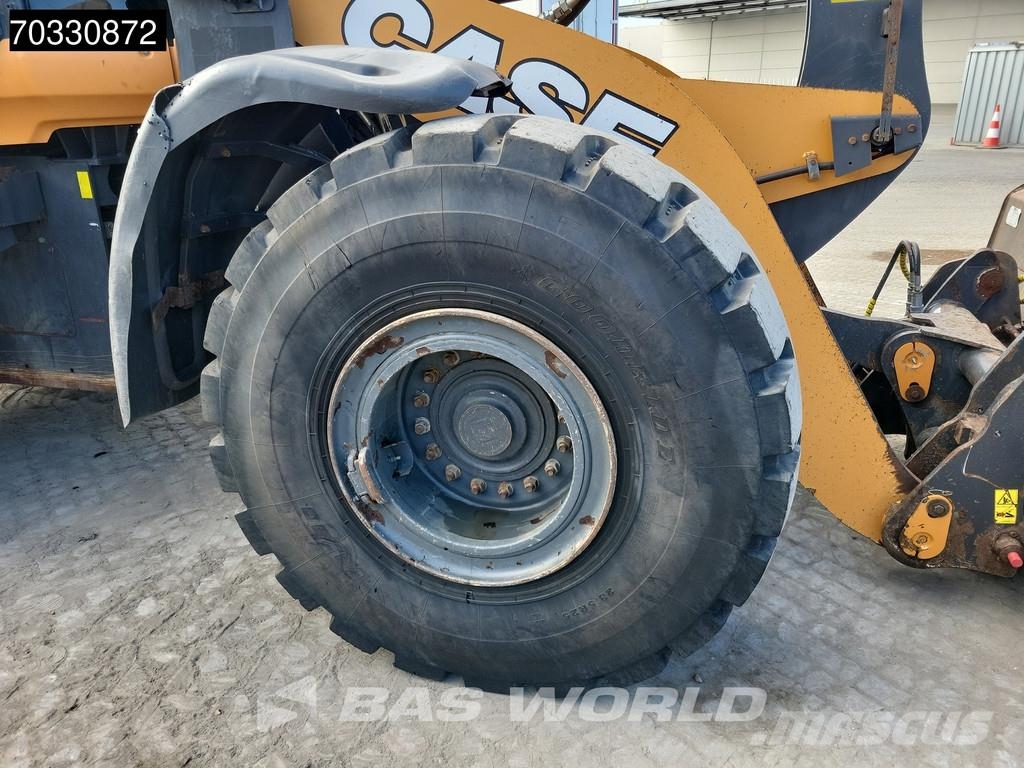 CASE 821 G Wielladers