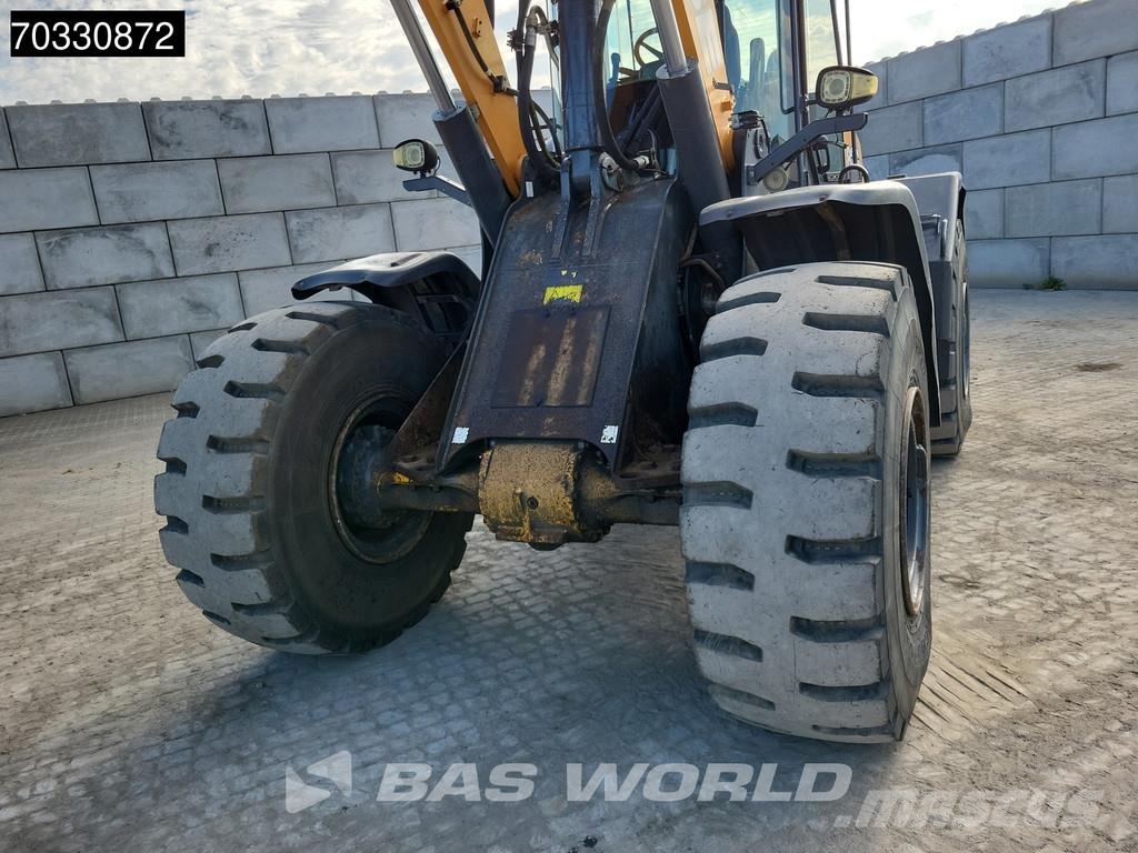 CASE 821 G ホイールローダー・タイヤショベル