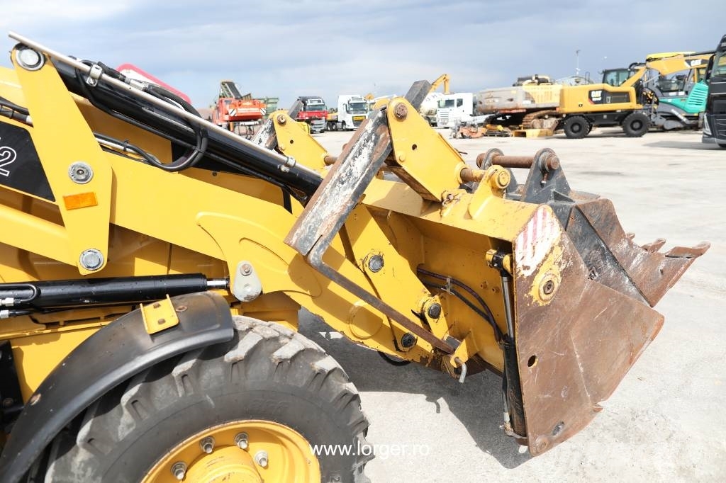 CAT 432 F2 Εκσκαφείς Φορτωτές τύπου JCB