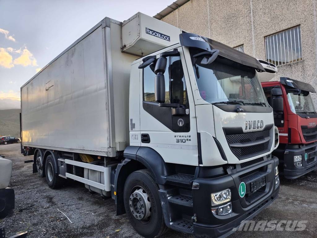 Iveco Stralis 260 S31 Camiones portavehículos