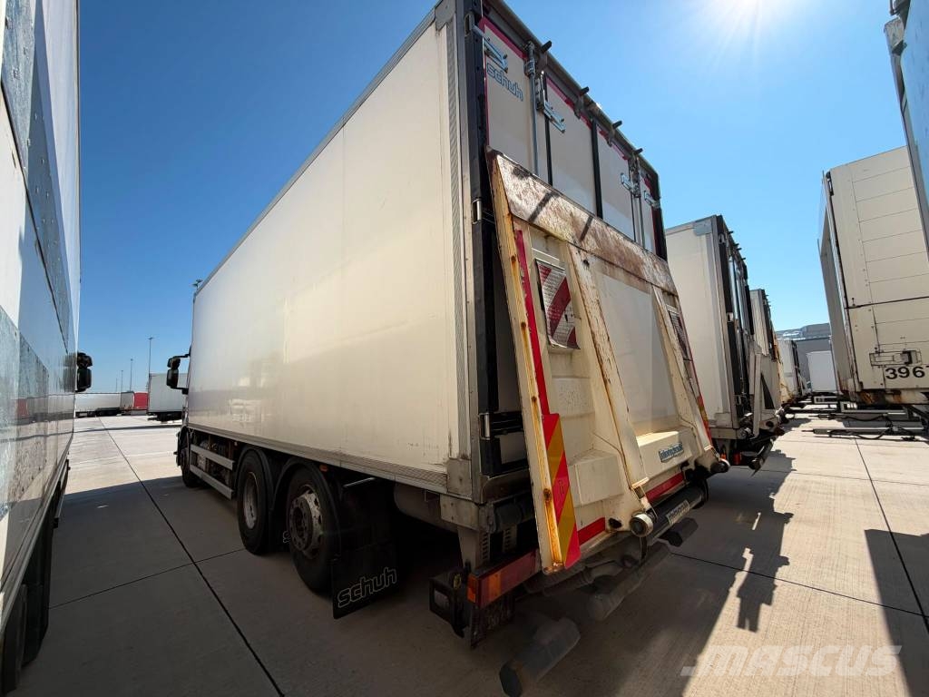 Iveco Stralis 260 S31 Camiones portavehículos