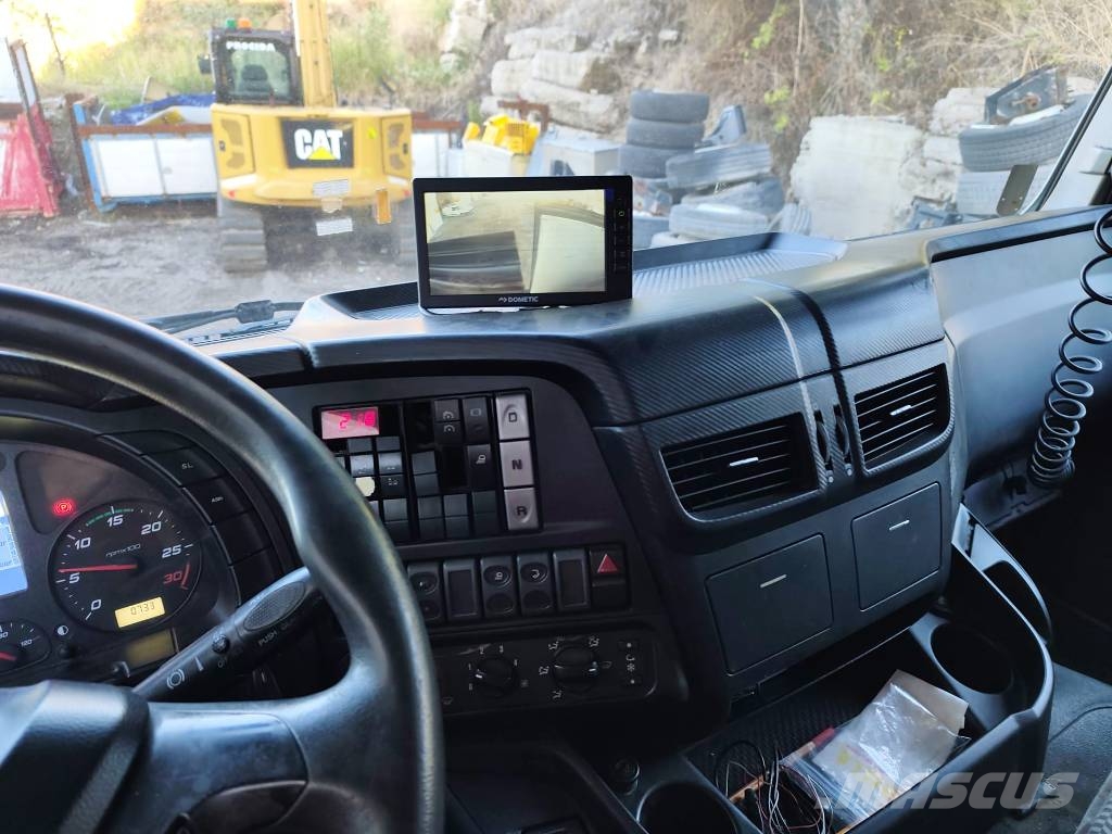 Iveco Stralis 260 S31 Camiones portavehículos