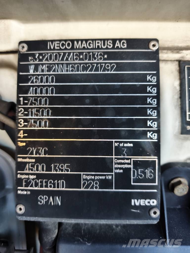 Iveco Stralis 260 S31 Camiones portavehículos