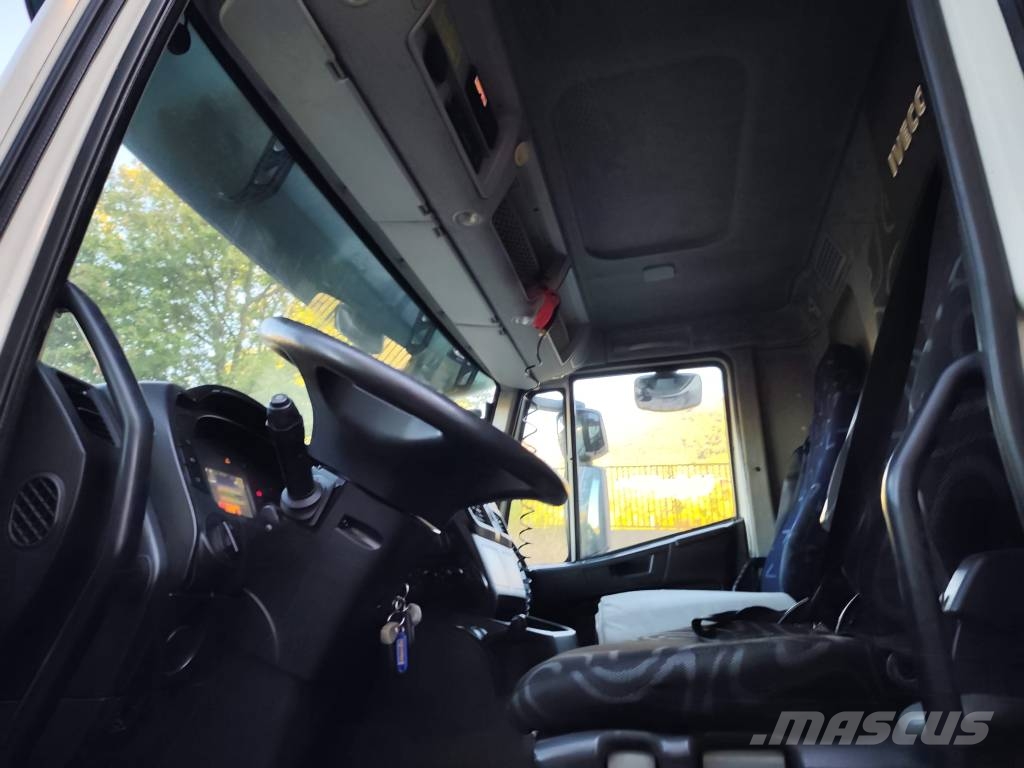 Iveco Stralis 260 S31 Camiones portavehículos