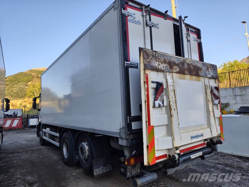 Iveco Stralis 260 S31 Camiones portavehículos