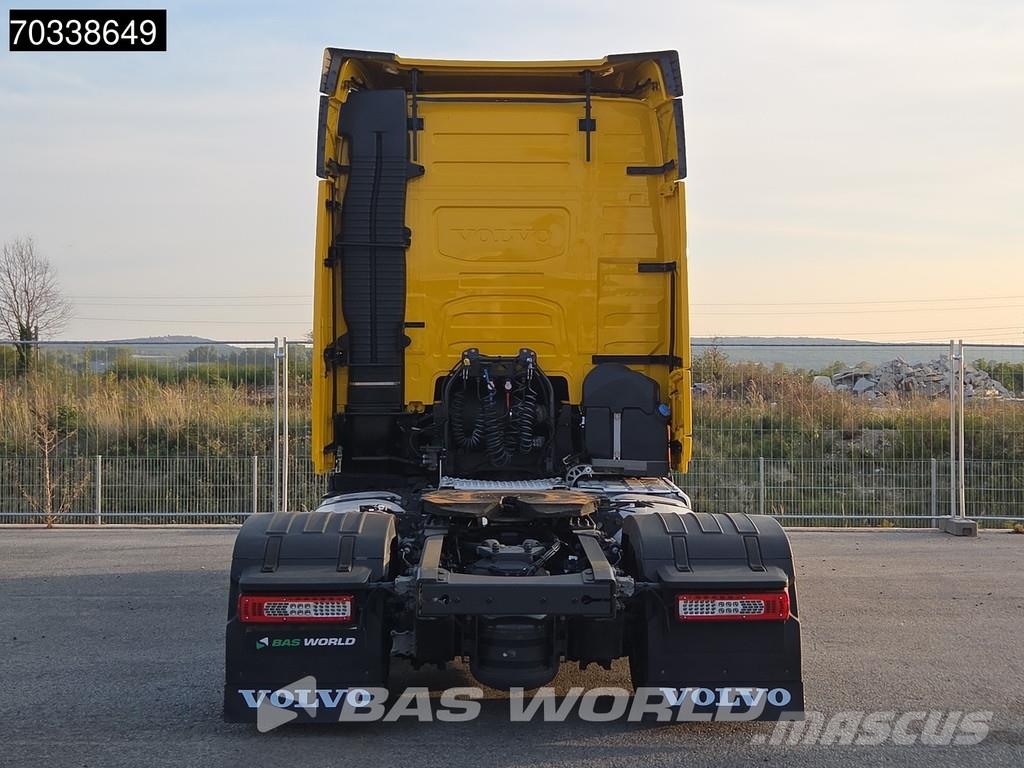 Volvo FH 460 4X2 Globe Mega 2x Tanks I-ParkCool Navi ACC Vilcēji