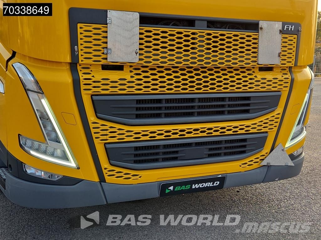 Volvo FH 460 4X2 Globe Mega 2x Tanks I-ParkCool Navi ACC Тягачі